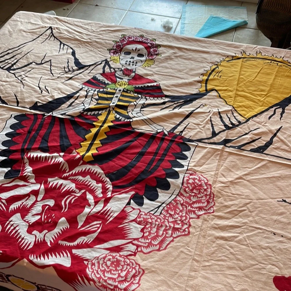 Dia Del Muerto Cotton Table Cloth , Bed or Wall Cover.NWOT